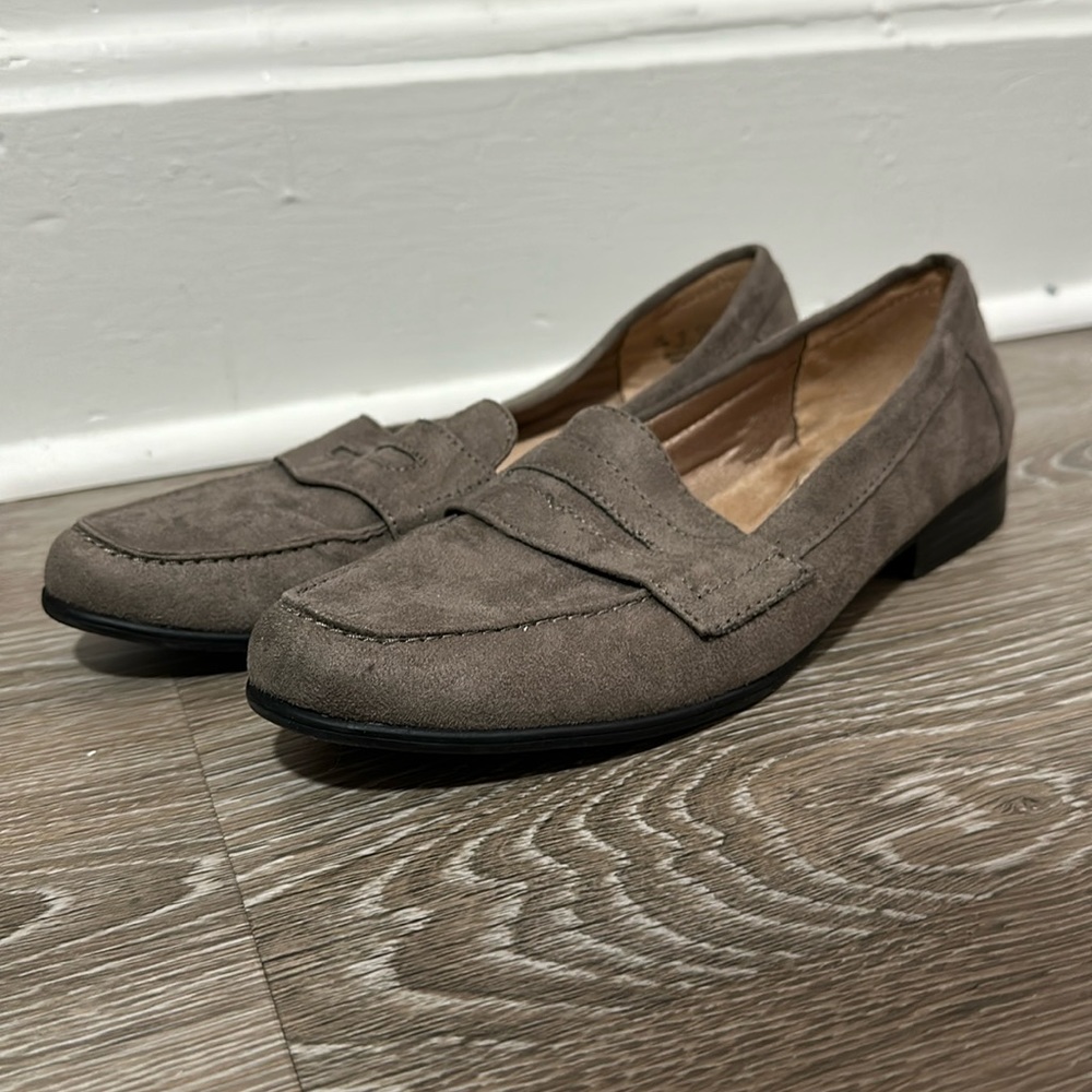 Life Stride loafers size 11